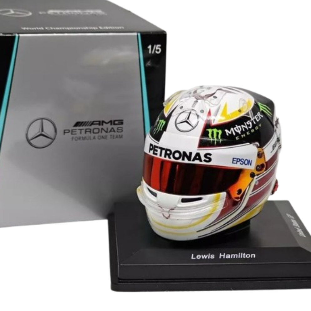 Lewis Hamilton US GP 2015 1:5 Scale Helmet